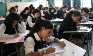 Comunidad educativa reacciona por  decreto del Mineduc sobre repitencia