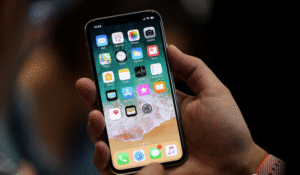 Apple obtiene ganancias récord a pesar de vender menos iPhone