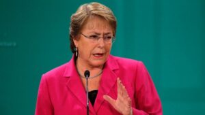 Un 54% cree “mejor” primer gobierno de Bachelet