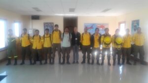 Regresaron a la región brigadistas de Conaf que combatieron en La Araucanía