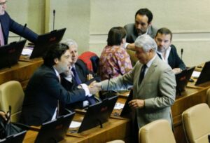 La primera sesión de la Cámara con 155 diputados
