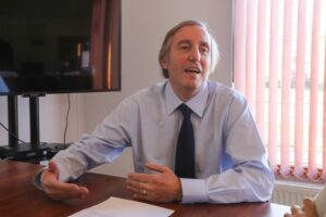 “Yo voy a cumplir con la Ley y si existe algún impedimento me inhabilitaré”