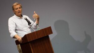 Kast se reúne con Chadwick por agresión
