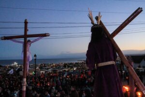 “Sin la cruz ni la eucaristía, no tenemos identidad como Iglesia”