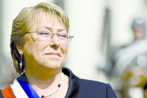 Bachelet deja el gobierno con un 39% de aprobación a su gestión