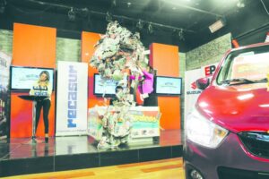 El automóvil del Súper Sorteo se fue directo al Barrio Sur