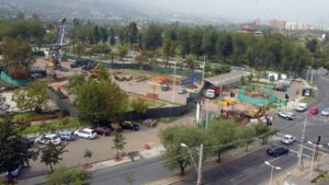 Las Condes firma inédito acuerdo con el MOP para cancelar costo que significó ampliar el Metro a Los Dominicos