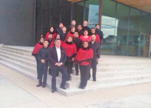Coro Centenario presenta  su Canto Selknam antes  de partir a Francia