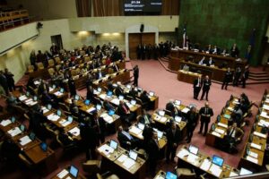 Diputados aprueban proyecto que aumenta  de 15 a 20 días las vacaciones