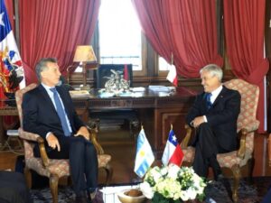 Alcalde Radonich destacó gesto de Piñera al invitar a Macri a la región en 2020
