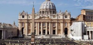 El Vaticano arrestó a un sacerdote acusado por  poseer y distribuir pornografía infantil en Canadá