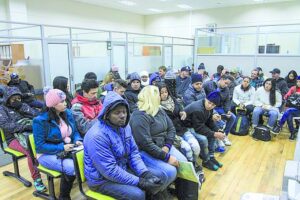 Cifra de extranjeros que han regularizado en Magallanes es la segunda más baja del país
