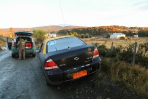 Violento asalto a taxista: delincuentes  la intimidaron y le robaron su vehículo