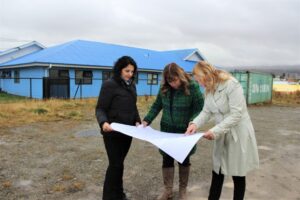 Servicio de Salud y Cormupa realizaron visita a próxima construcción de SAR Damianovic