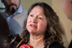 Vecinos del sector periurbano  exigieron solución por falta de luz