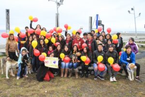 Alumnos del Leumag protagonizan masiva marcha en favor de tenencia responsable