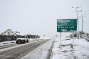 Nieve en sectores altos  engalanó el otoño magallánico