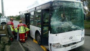 Chofer de bus arriesga más de un año y medio de presidio por dejar a pasajeros lesionados