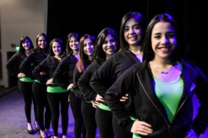 Alcalde de Puerto Natales presentó en Punta Arenas a las candidatas a reina de su comuna