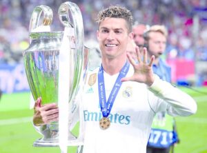 CR7 dejó en suspenso su continuidad en el “Madrid”