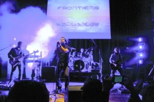 Disfruta de lo mejor  de Journey en Dreams