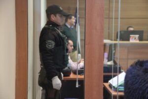 Defensa busca imputabilidad disminuida en adolescente acusado de seis robos de casas