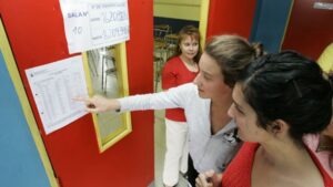 Estudiantes transgénero podrán rendir la PSU con su nombre social