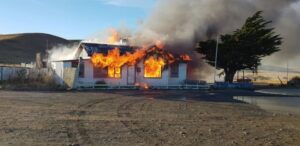 Mujer con bebé resultaron damnificados tras voraz incendio en San Gregorio