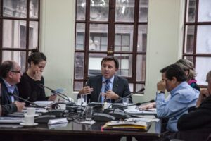 Alcalde ordena investigar pago del Liceo Industrial a concejal Aguilante