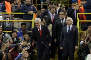 Nueva política migratoria reduce a la mitad el ingreso de extranjeros