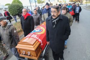 Con poesía, música y cueca despidieron al conocido  escultor magallánico Rodolfo “Talo” Mansilla