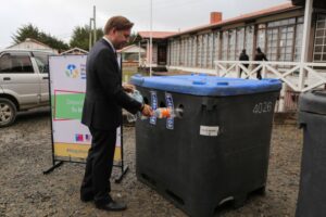 Alcalde denunció trabas administrativas de autoridades de Salud en planes  de reciclaje en Magallanes