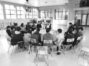 Promisoria reunión busca poner fin a toma del Liceo Industrial