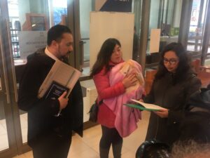 Viuda de trabajador fallecido en fosa séptica busca justicia con acciones legales