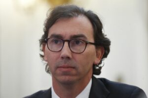 Subsecretario de Educación llega hoy para buscar una solución a paro de profesores