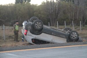 Familia salvó milagrosamente tras volcar en la Ruta 9 Sur producto de la escarcha