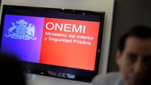 Declaran Alerta Roja para Cunco y Freire por crecida del Río Allipén