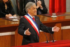Opiniones divididas por medidas del Presidente Piñera en temas de salud regional