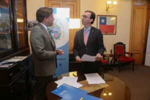 Alcalde y subsecretario de Educación  firmarán hoy convenio para liberar fondos