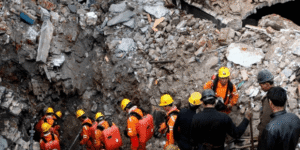 Al menos 11 muertos y 25 trabajadores  atrapados deja explosión de mina