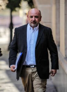 Diputado Castro acusa retraso en  reglamento de objeción de conciencia
