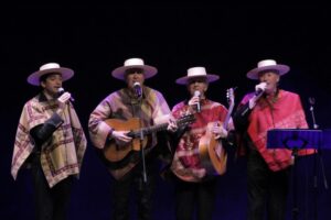 Los Huasos Quincheros podrían ser una nueva carta para el Festival Folklórico en la Patagonia