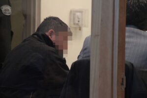 Detenido por agredir a su pareja y un menor de 13 años no admitió responsabilidad