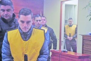 Fiscalía pide condena por homicidio a ex carabineros tras muerte de joven natalino