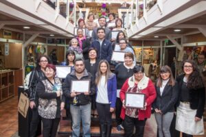 Locatarios del Centro Artesanal fueron certificados en capacitación de artesanía tehuelche