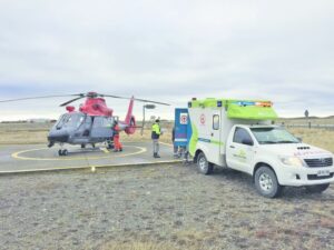 Gran operativo de rescate desplegado por automovilista volcado