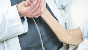 Sarcopenia: una enfermedad poco conocida que afecta al adulto mayor