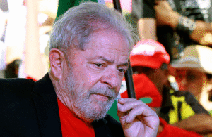 Lula sigue liderando encuesta presidencial en Brasil