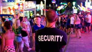 Detienen a cuatro hombres acusados  de drogar y violar a una joven en Ibiza
