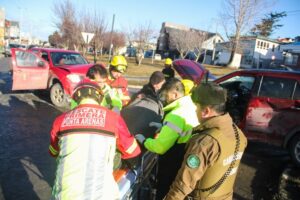 El airbag salvó a conductora tras choque  entre dos vehículos